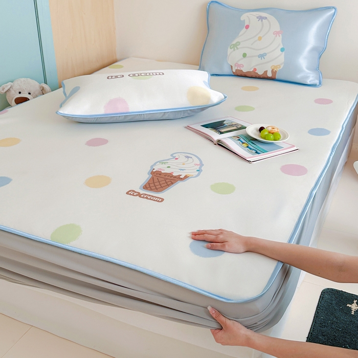 91家纺网 家纺一手货源 找家纺 如一2025A类ins大版数码卡通印花冰丝凉感席 冰淇淋-床笠-床笠