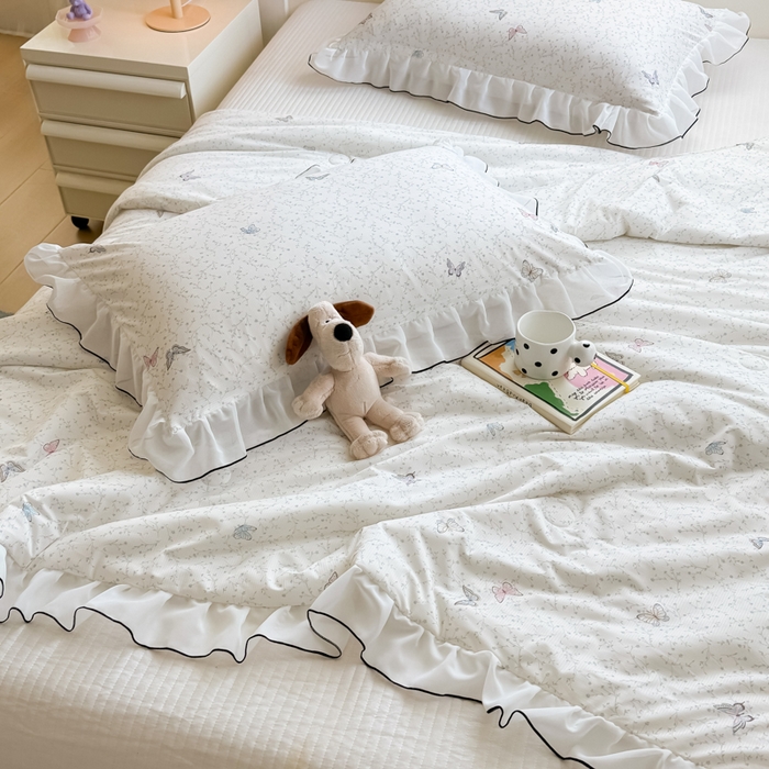 91家纺网 家纺一手货源 找家纺 九花鹿 2025新款凉感提花夏被 花舞蝶影