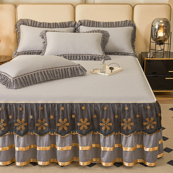 91家纺网 家纺一手货源 找家纺 情恒家纺   2025新款提花PE海洋丝可脱卸床裙席三件套 阡陌 星灰