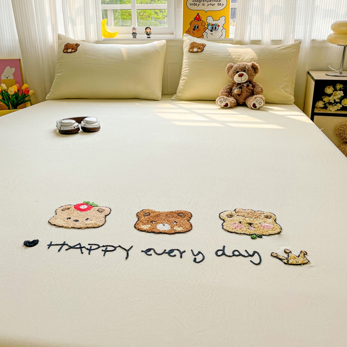 91家纺网 家纺一手货源 找家纺 海岛哥哥 2025春夏新款卡通毛巾绣床笠 三只小熊-黄