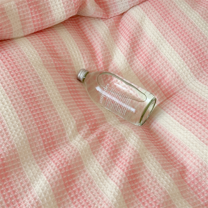 91家纺网 家纺一手货源 找家纺 小春日和 高端华夫格纯棉四件套高档民宿全棉四件套多巴胺纯棉被套人字纹纯色加大床单1.8纯色棉床笠 云牧-粉