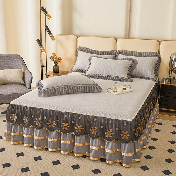 91家纺网 家纺一手货源 找家纺 情恒家纺   2025新款提花PE海洋丝可脱卸床裙席三件套 阡陌 星灰