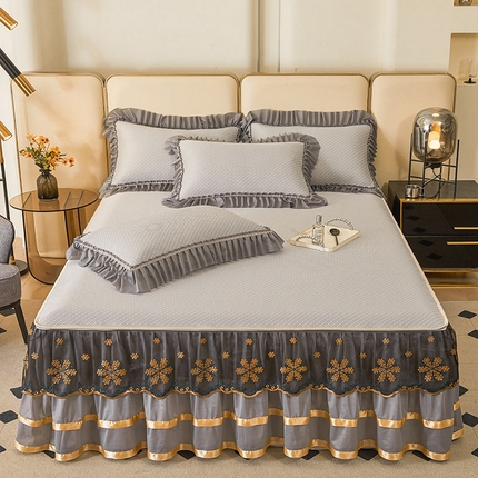 91家纺网 家纺一手货源 找家纺 情恒家纺   2025新款提花PE海洋丝可脱卸床裙席三件套 阡陌 星灰