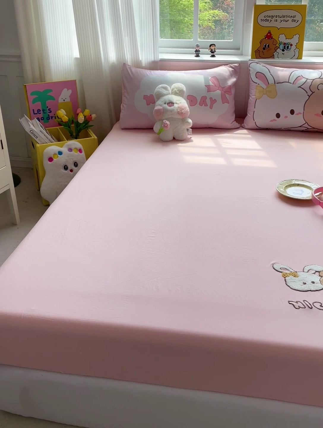 91家纺网 家纺一手货源 找家纺 海岛哥哥 2025春夏新款大版枕套毛巾绣床笠 大版兔兔的好朋友