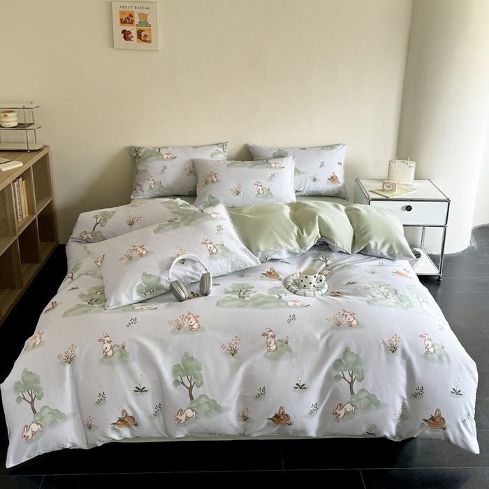 91家纺网 家纺一手货源 找家纺 澳梵家居 2025新款全棉印花四件套 兔林梦境