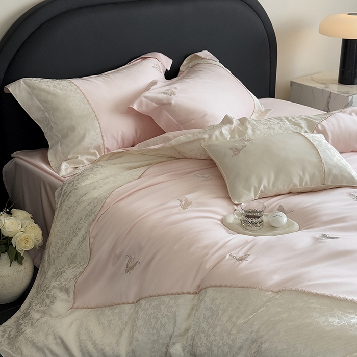 91家纺网 家纺一手货源 找家纺 MIU缪家居 2025新款100支超柔天丝棉四件套-安缦 安缦-日暮粉