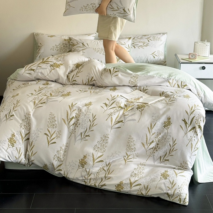 91家纺网 家纺一手货源 找家纺 澳梵家居 2025新款全棉印花四件套 森中草木