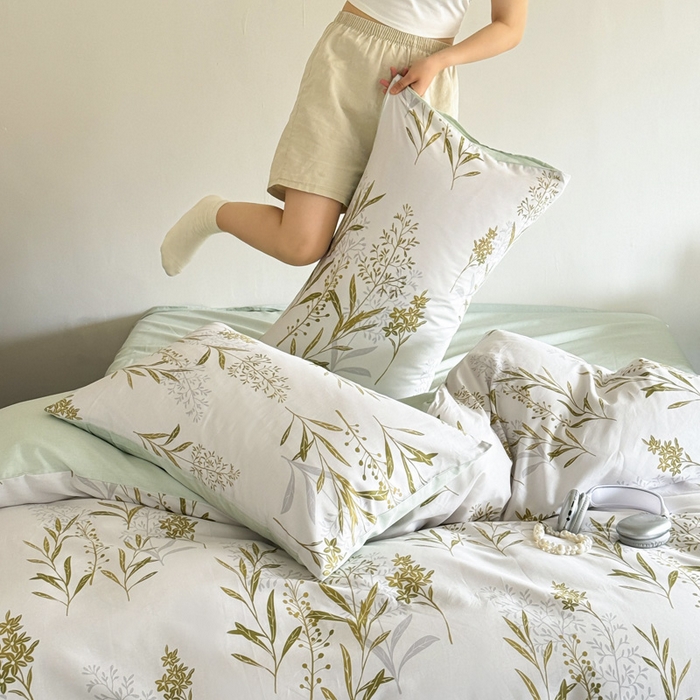 91家纺网 家纺一手货源 找家纺 澳梵家居 2025新款全棉印花四件套 森中草木