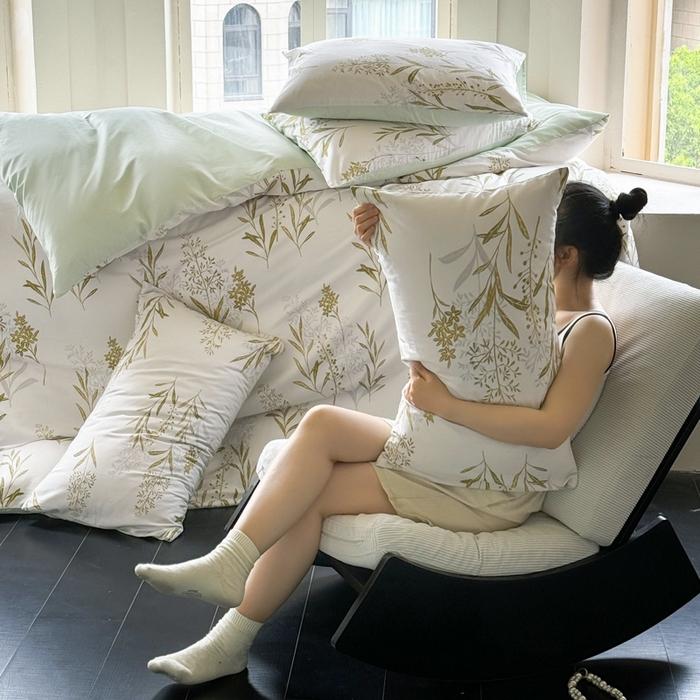 91家纺网 家纺一手货源 找家纺 澳梵家居 2025新款全棉印花四件套 森中草木