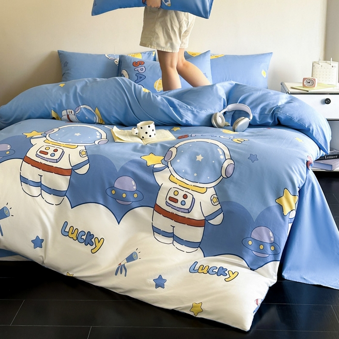 91家纺网 家纺一手货源 找家纺 澳梵家居 2025新款全棉印花四件套 宇航员