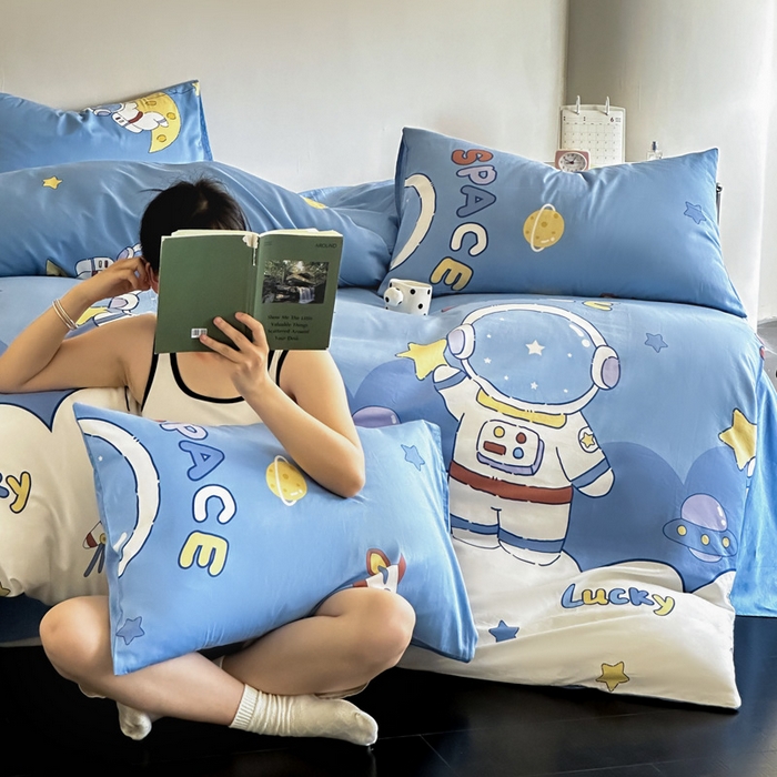 91家纺网 家纺一手货源 找家纺 澳梵家居 2025新款全棉印花四件套 宇航员