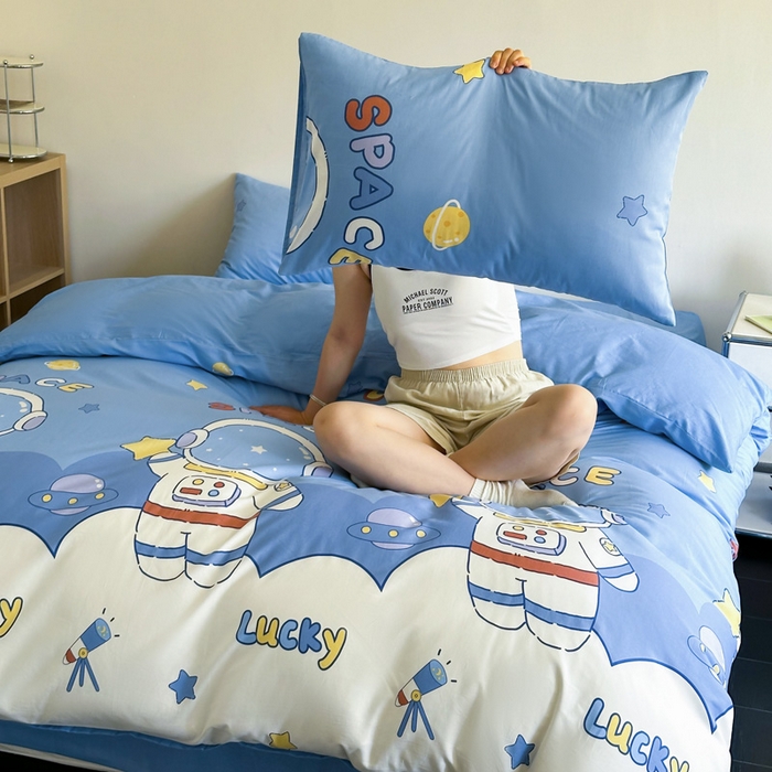 91家纺网 家纺一手货源 找家纺 澳梵家居 2025新款全棉印花四件套 宇航员