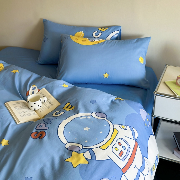 91家纺网 家纺一手货源 找家纺 澳梵家居 2025新款全棉印花四件套 宇航员