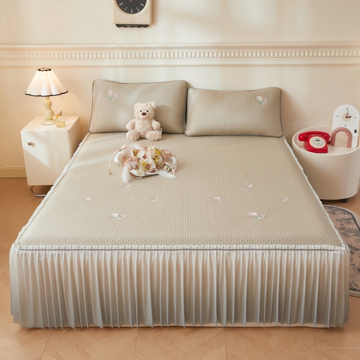 91家纺网 家纺一手货源 找家纺 （总）爱思凯家纺 2025新款小花-床裙 PE真豆豆刺绣软席凉席