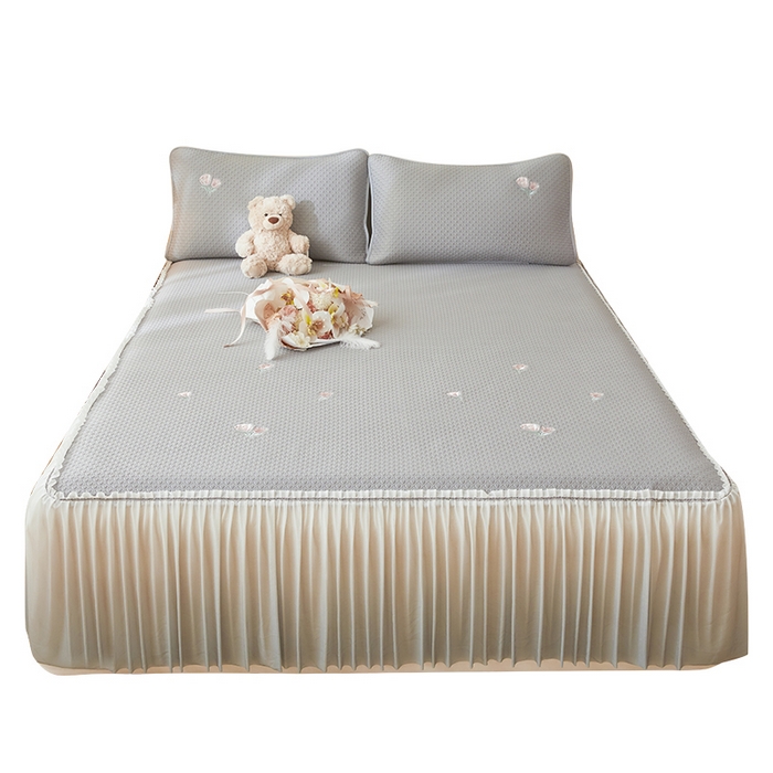 91家纺网 家纺一手货源 找家纺 （总）爱思凯家纺 2025新款小花-床裙 PE真豆豆刺绣软席凉席