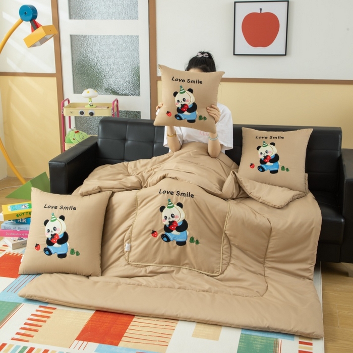 91家纺网 家纺一手货源 找家纺 （总）照世家纺 2025新款多功能贴布绣大豆抱枕被【控价不能低于 40的58 45的75 50的89】