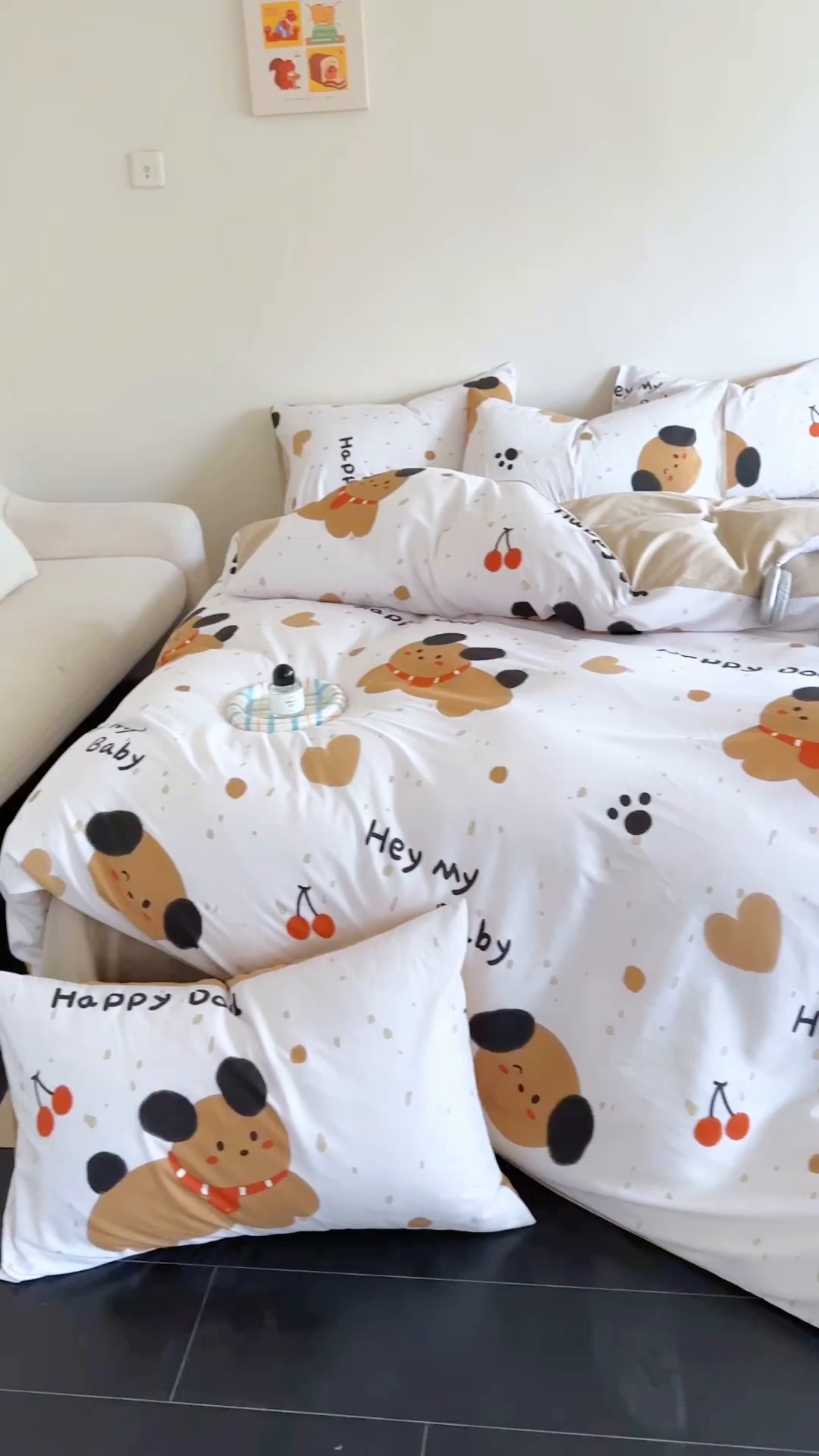 91家纺网 家纺一手货源 找家纺 澳梵家居 2025新款全棉印花四件套 乖乖狗