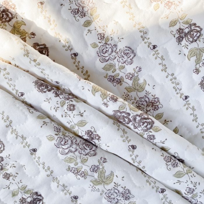 91家纺网 家纺一手货源 找家纺 佳品居 2025新款A类水洗棉夹棉夏被床盖四件套-赫本风 赫本风-花香