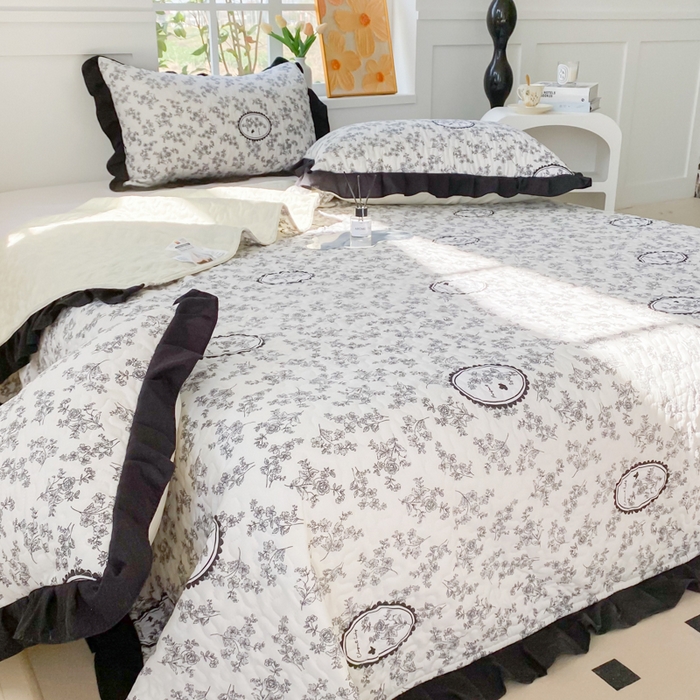 91家纺网 家纺一手货源 找家纺 佳品居 2025新款A类水洗棉夹棉夏被床盖四件套-赫本风 赫本风-澜音花香