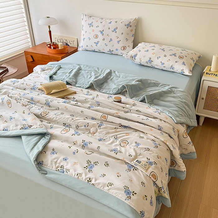 91家纺网 家纺一手货源 找家纺 优尚家纺 2025新款水洗棉棉花夏被 花卉清新系列-青花韵