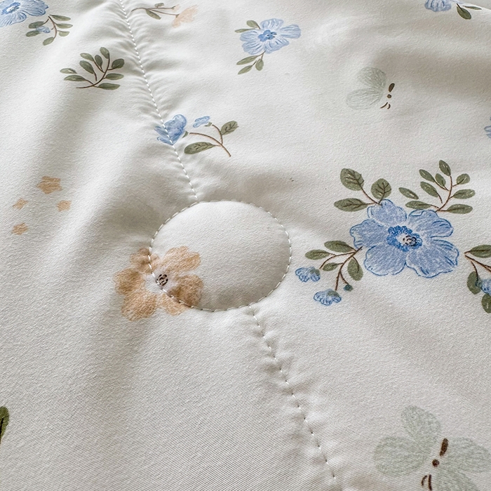 91家纺网 家纺一手货源 找家纺 优尚家纺 2025新款水洗棉棉花夏被 花卉清新系列-青花韵