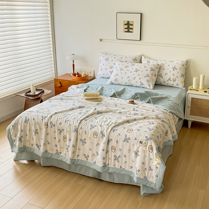 91家纺网 家纺一手货源 找家纺 优尚家纺 2025新款水洗棉棉花夏被 花卉清新系列-青花韵