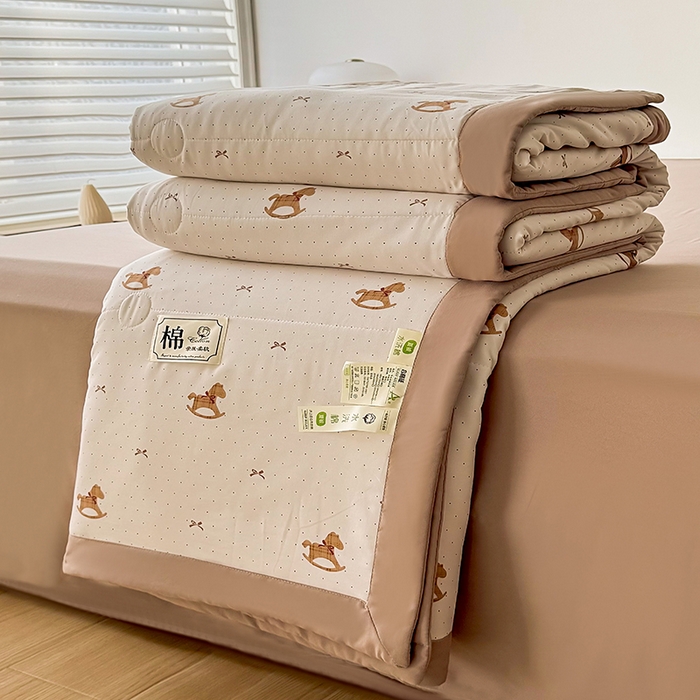 91家纺网 家纺一手货源 找家纺 优尚家纺 2025新款水洗棉棉花夏被 花卉清新系列-小木马