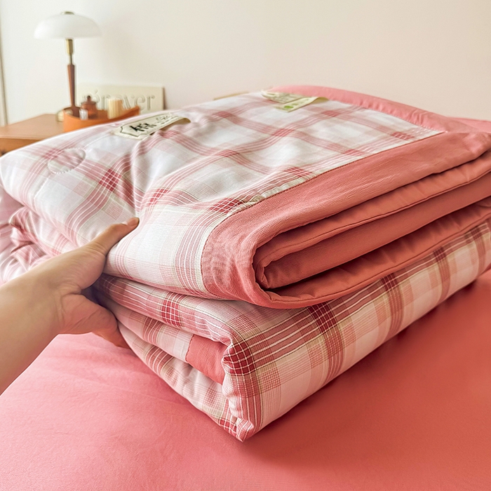 91家纺网 家纺一手货源 找家纺 优尚家纺 2025新款水洗棉棉花夏被 无印风系列-粉韵格