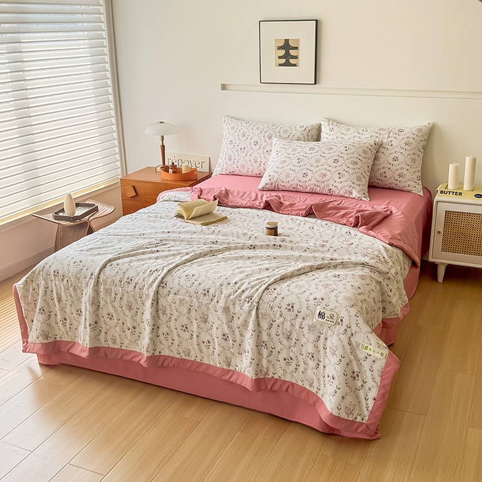 91家纺网 家纺一手货源 找家纺 优尚家纺 2025新款水洗棉棉花夏被 花卉清新系列-烟萝紫