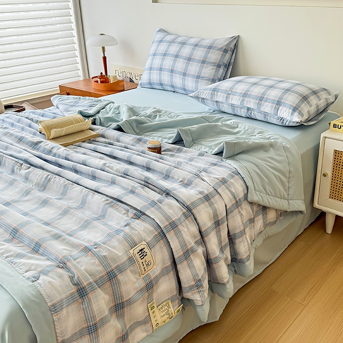 91家纺网 家纺一手货源 找家纺 优尚家纺 2025新款水洗棉棉花夏被 无印风系列-蓝韵格