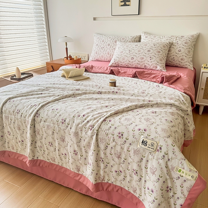 91家纺网 家纺一手货源 找家纺 优尚家纺 2025新款水洗棉棉花夏被 花卉清新系列-烟萝紫