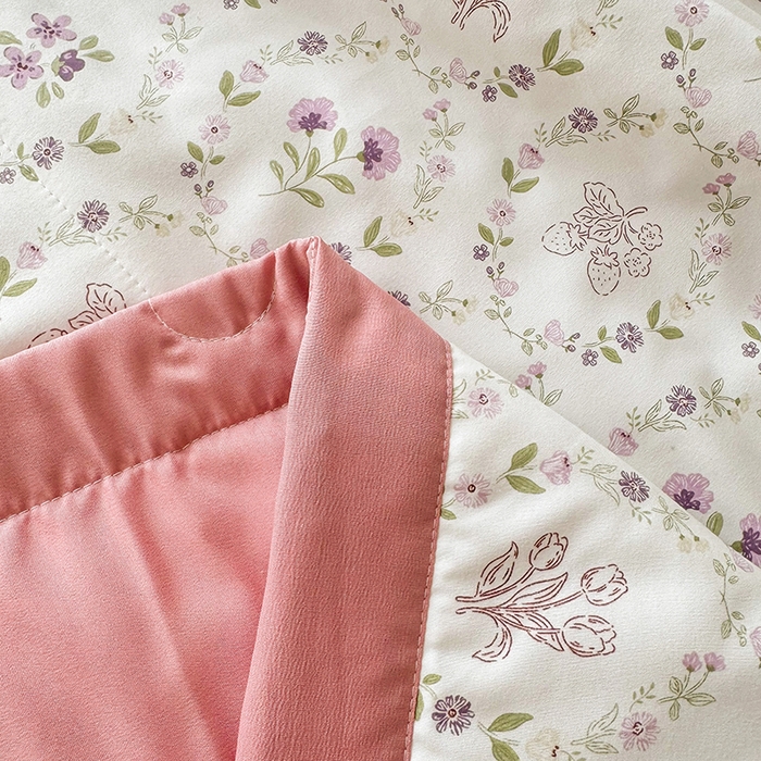 91家纺网 家纺一手货源 找家纺 优尚家纺 2025新款水洗棉棉花夏被 花卉清新系列-烟萝紫