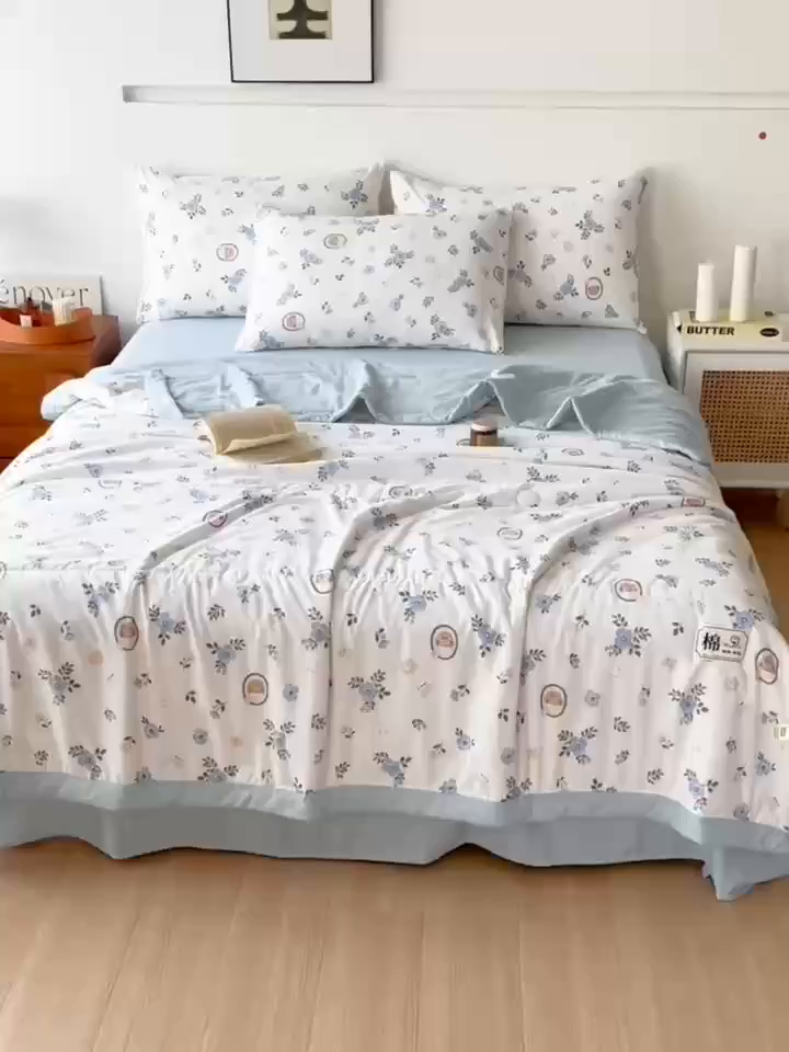 91家纺网 家纺一手货源 找家纺 优尚家纺 2025新款水洗棉棉花夏被 花卉清新系列-青花韵