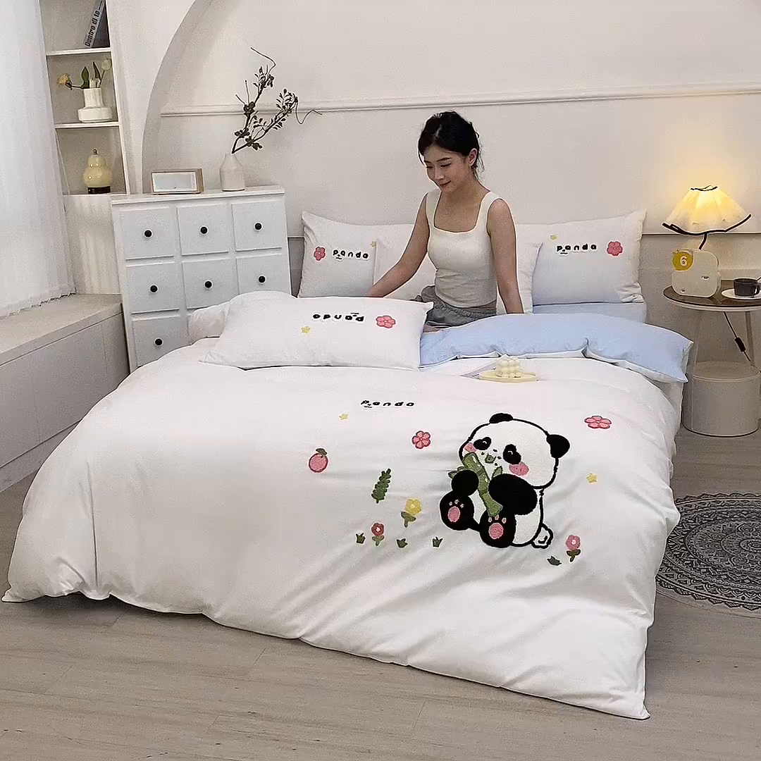 91家纺网 家纺一手货源 找家纺 （总）优米家纺 2025新款A类水洗棉毛巾绣四件套-熊猫