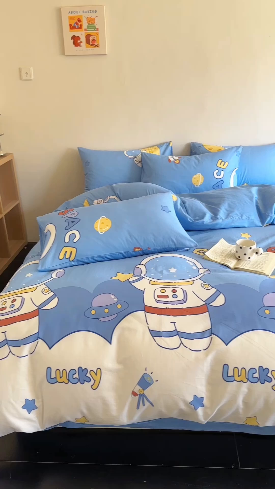 91家纺网 家纺一手货源 找家纺 澳梵家居 2025新款全棉印花四件套 宇航员