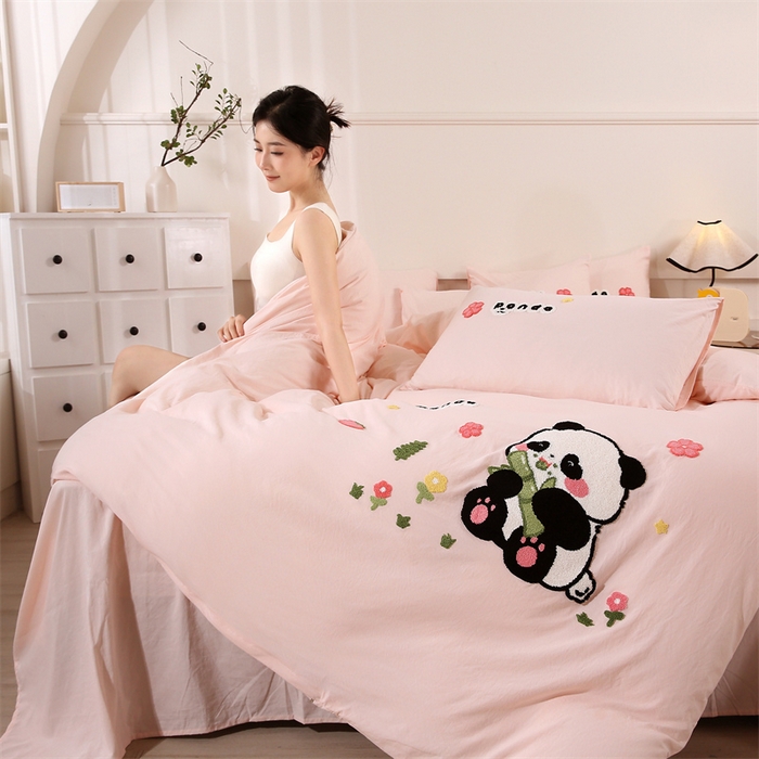 91家纺网 家纺一手货源 找家纺 （总）优米家纺 2025新款A类水洗棉毛巾绣四件套-熊猫