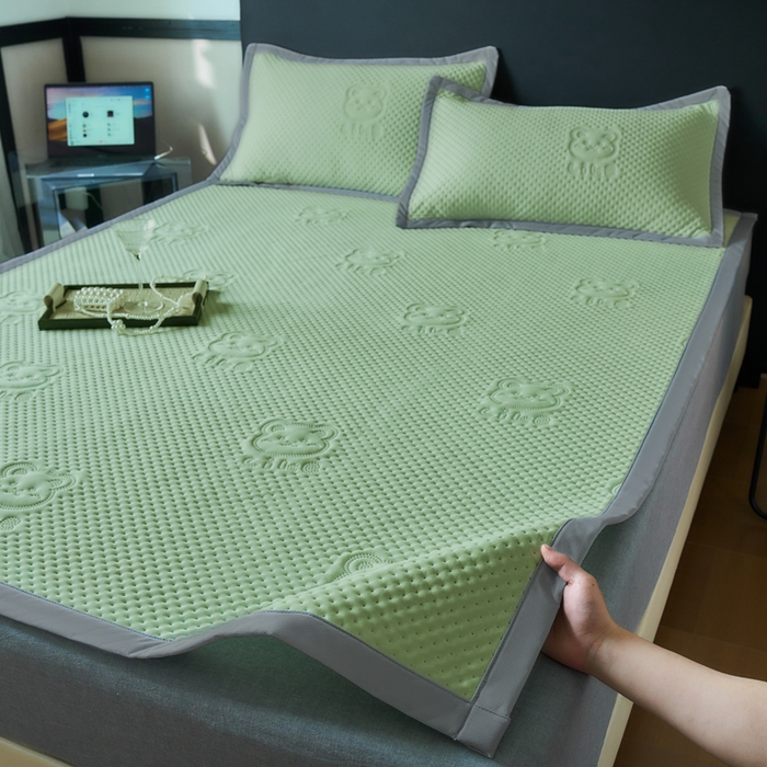 91家纺网 家纺一手货源 找家纺 金盛皇朝家纺 2025新款冰丝凉感凉豆豆凉席席子凉席-床席款 雅宝绿