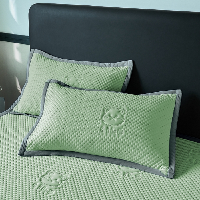 91家纺网 家纺一手货源 找家纺 金盛皇朝家纺 2025新款冰丝凉感凉豆豆凉席席子凉席-床席款 雅宝绿