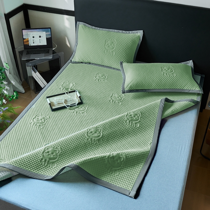 91家纺网 家纺一手货源 找家纺 金盛皇朝家纺 2025新款冰丝凉感凉豆豆凉席席子凉席-床席款 雅宝绿