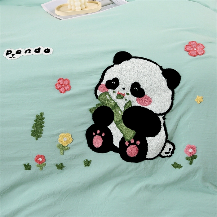 91家纺网 家纺一手货源 找家纺 优米家纺 2025新款A类水洗棉毛巾绣四件套-熊猫 熊猫-青草绿