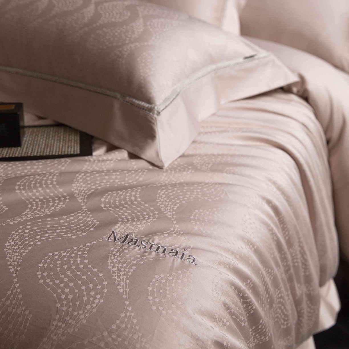 91家纺网 家纺一手货源 找家纺 安莱生活 2025年新品50支全棉纯棉提花系列四件套 星芒