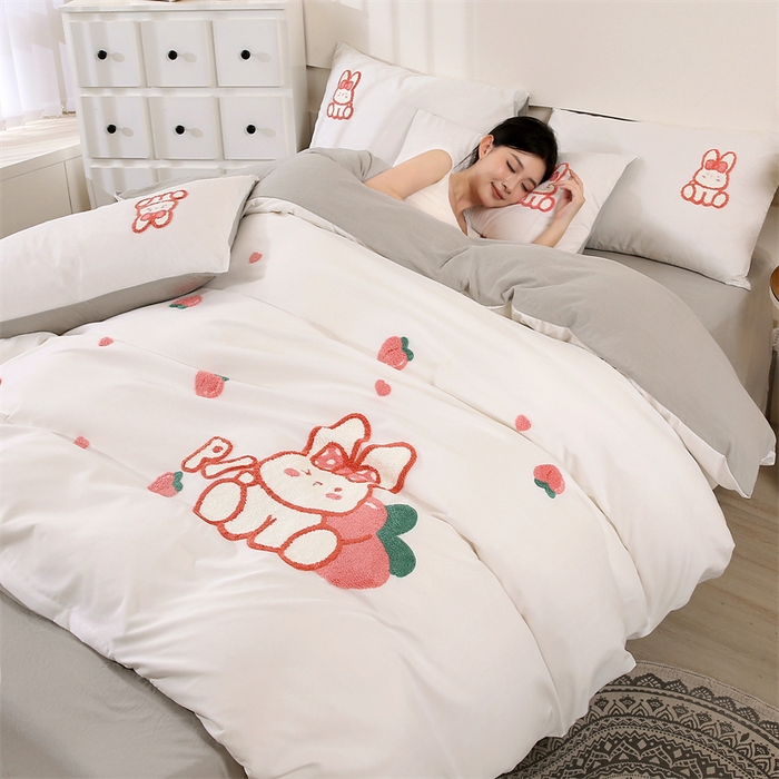 91家纺网 家纺一手货源 找家纺 （总）优米家纺 2025新款A类水洗棉毛巾绣四件套-桃子兔