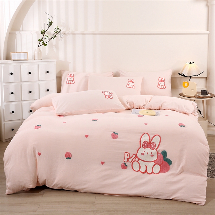 91家纺网 家纺一手货源 找家纺 优米家纺 2025新款A类水洗棉毛巾绣四件套-桃子兔 桃子兔-柔情玉