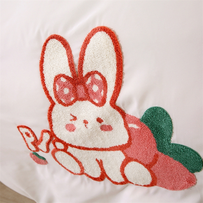 91家纺网 家纺一手货源 找家纺 优米家纺 2025新款A类水洗棉毛巾绣四件套-桃子兔 桃子兔-月光白