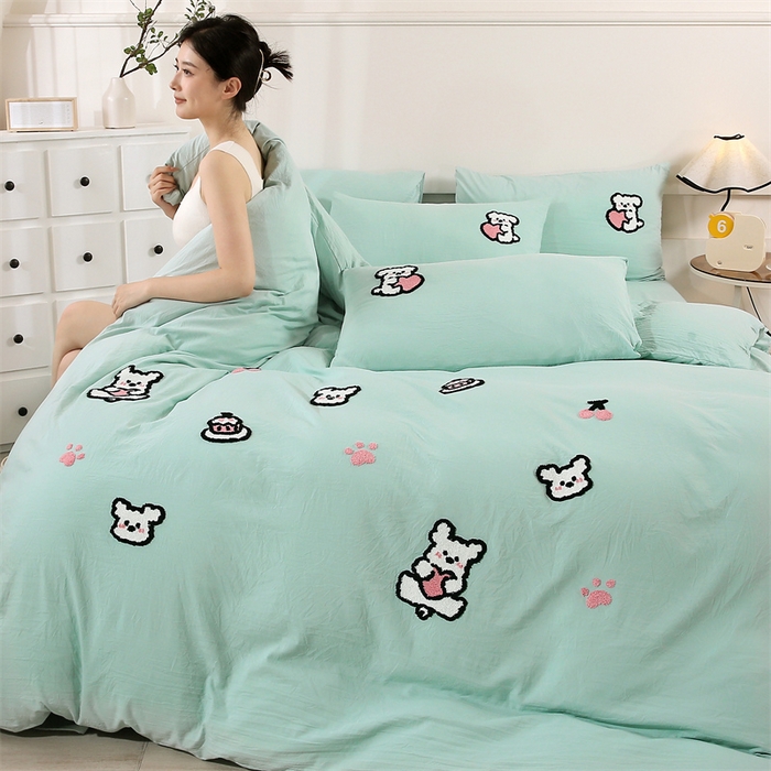 91家纺网 家纺一手货源 找家纺 优米家纺 2025新款A类水洗棉毛巾绣四件套-可爱小狗 可爱小狗-青草绿