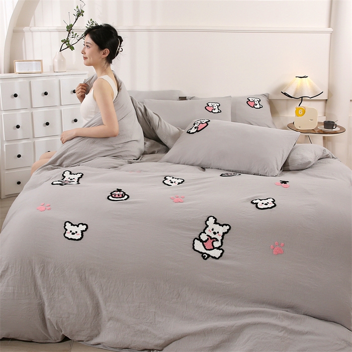 91家纺网 家纺一手货源 找家纺 优米家纺 2025新款A类水洗棉毛巾绣四件套-可爱小狗 可爱小狗-绅士灰