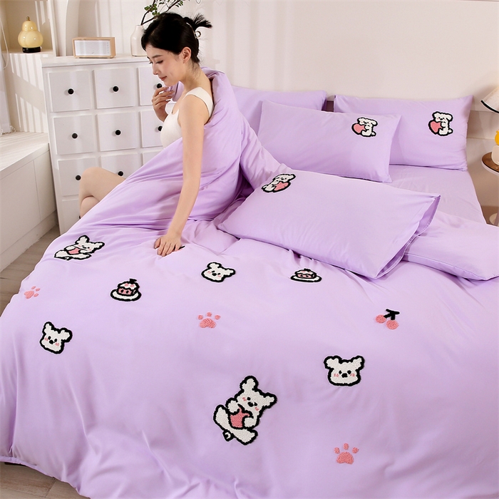 91家纺网 家纺一手货源 找家纺 优米家纺 2025新款A类水洗棉毛巾绣四件套-可爱小狗 可爱小狗-神秘紫