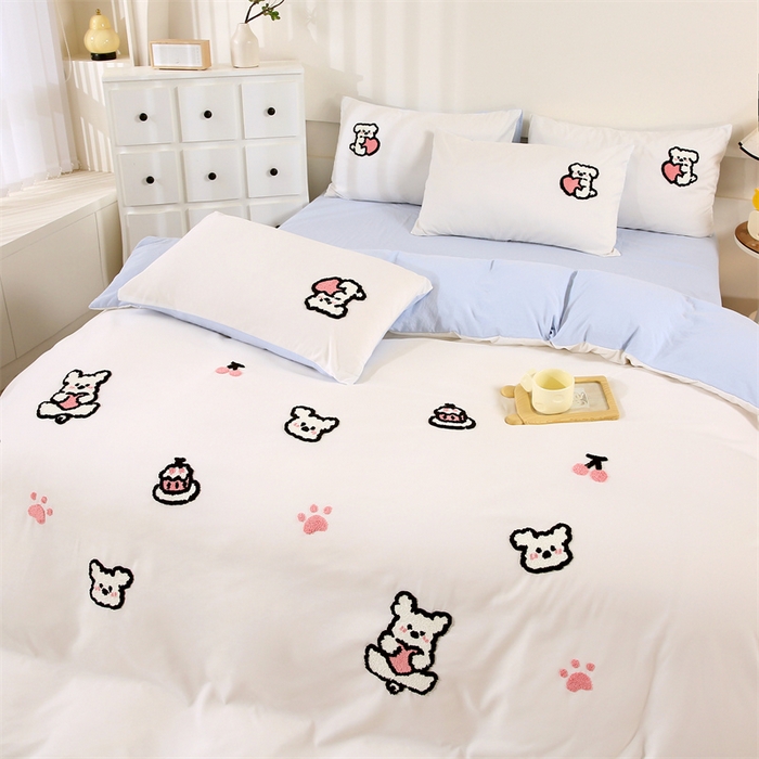 91家纺网 家纺一手货源 找家纺 优米家纺 2025新款A类水洗棉毛巾绣四件套-可爱小狗 可爱小狗-月光白