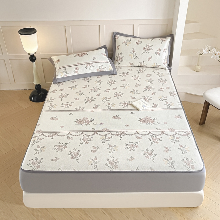 91家纺网 家纺一手货源 找家纺 柒月家居 2025新款小清新印花冰藤系列凉席席子-床笠款 花蔓