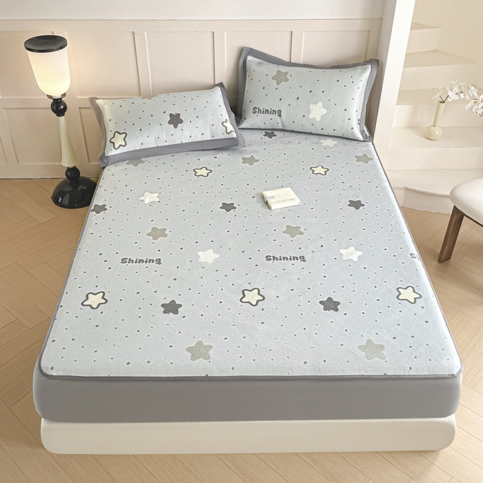 91家纺网 家纺一手货源 找家纺 柒月家居 2025新款小清新印花冰藤系列凉席席子-床笠款 夜空